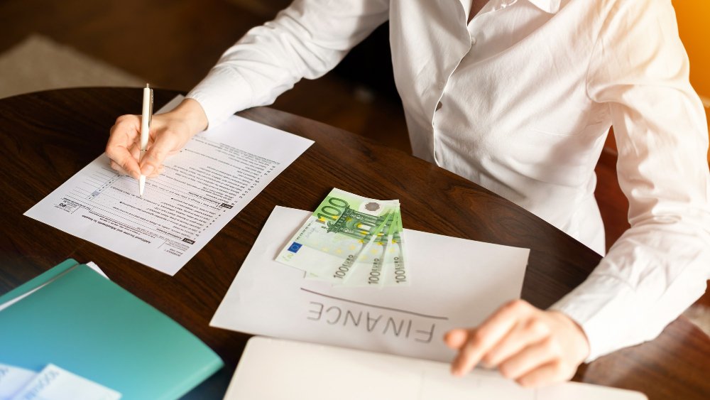 ITIN holder business owner reviewing funding options with Business Access USA