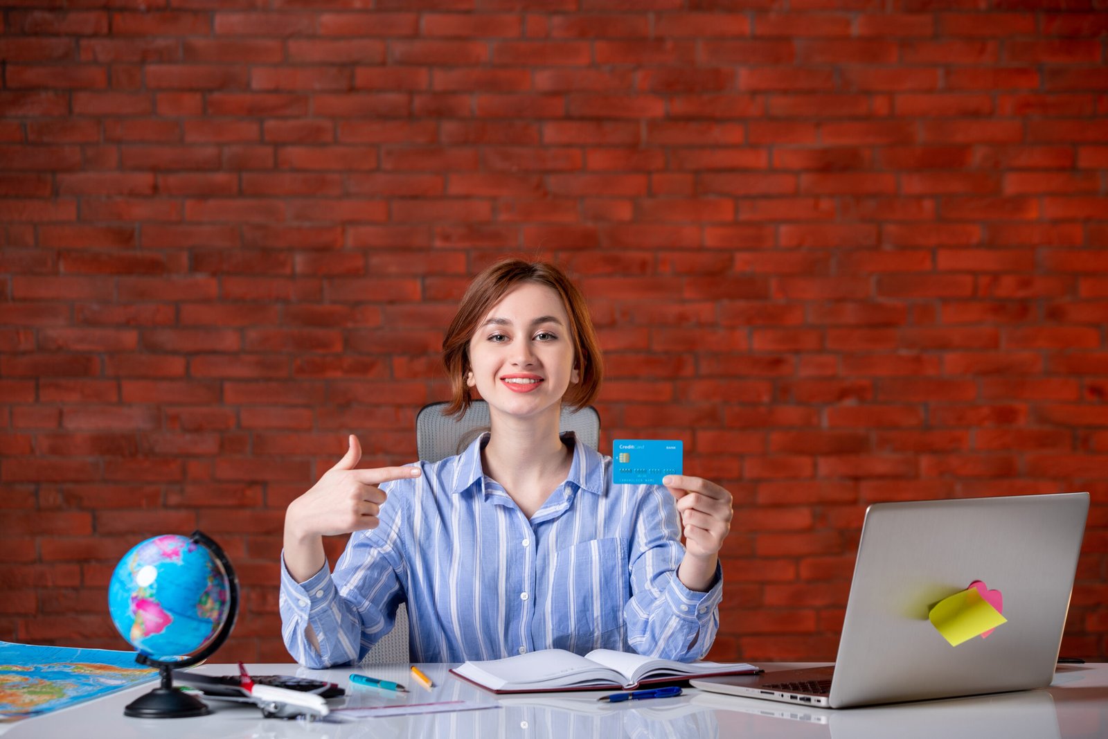 Business Access USA specialist reviewing business credit profile